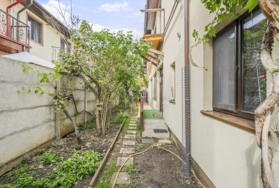 Casă individuală cu 10 camere cu Canalizare în Doamna Ghica - 32