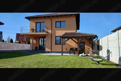 Casă cu 4 camere cu Teren 700 Mp în Sânpetru - 10