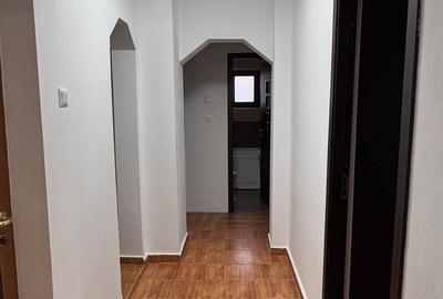 Apartament cu 3 camere decomandat în Brâncoveanu - 3