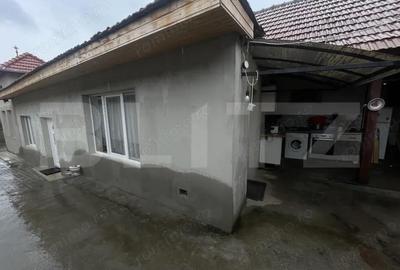 Casă cu 3 camere cu Teren 754 Mp în Șeușa - 8