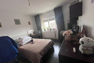 Apartament cu 3 camere decomandat în 1 Mai - 11