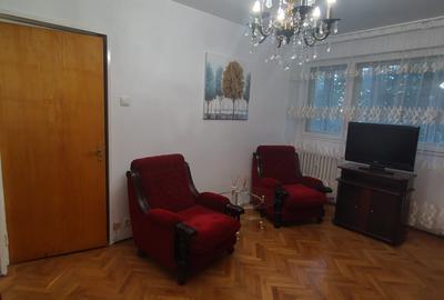 3 camere, Mihai Bravu - 3
