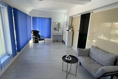 Spațiu comercial, de 28 mp, în Central - 1