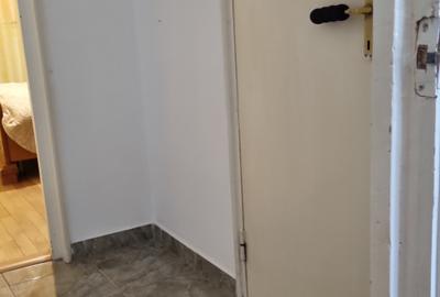 Apartament cu 3 camere semidecomandat, mobilat în Titan - 20