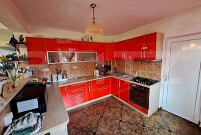 Casă individuală cu 6 camere cu Garaj în Zărnești - 9