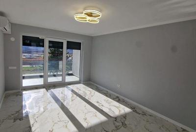 Apartament cu 3 camere decomandat în Cristian - 6