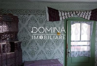 Casă cu 3 camere cu Teren 1583 Mp în Polovragi - 1