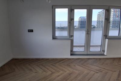 Penthouse cu 9 camere decomandat în Splaiul Unirii - 6