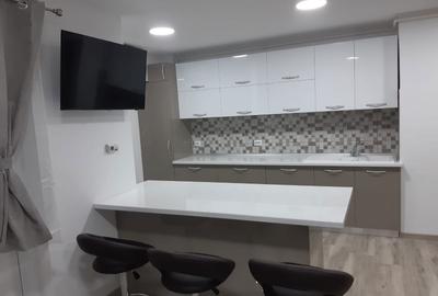 Apartament cu 3 camere decomandat în Central - 2