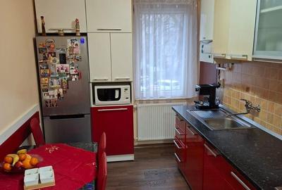 Apartament cu 3 camere în Tudor - 1