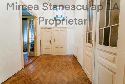 Apartament cu 3 camere în Central - 2