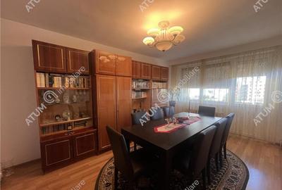 Apartament de 3 camere decomandate cu balcon si pivnita zona