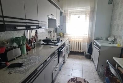 Gara- 2 camere- bloc 1984- etaj intermediar Gara- 2 camere- bloc 1984- etaj intermediar - 3