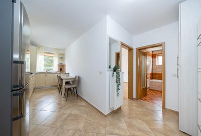 Apartament cu 2 camere semidecomandat, mobilat în Bartolomeu - 1