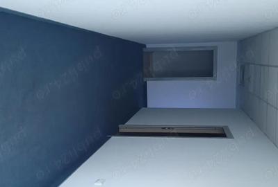 Spațiu comercial, de 33 mp, în Central - 9