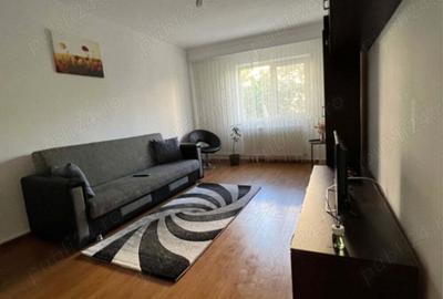 Apartament cu 3 camere în Cantacuzino