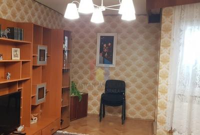 Apartament cu 3 camere decomandat în Călărași - 6