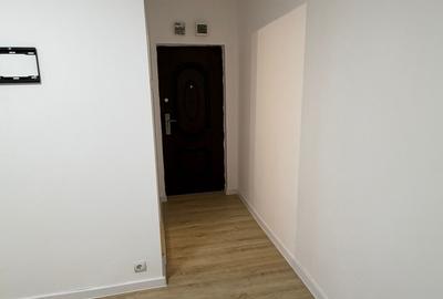 Garsonieră decomandată în Titan - 2