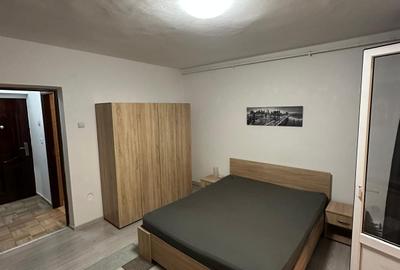 Garsoniera mobilata si utilata 13 Decembrie - 1