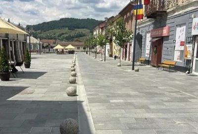 Apartament cu 3 camere decomandat în Central - 1