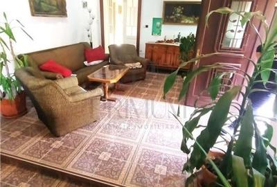 LIPOVEI - CASA INDIVIDUALA - 8 camere - 2 bai - 2 terase - GARAJ 20 mp - TEREN 7 - 3