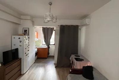 Apartament cu 2 camere semidecomandat, mobilat în Păcurari