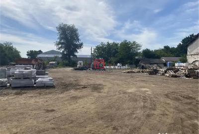 Teren de 5915 mp, în Central - 4