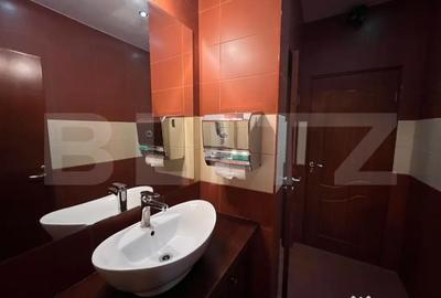 Spațiu comercial, de 500 mp, în Central - 4