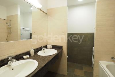 Apartament generos cu 4 camere, 3 bai | 230mpc | 40mp terase Apartament generos cu 4 camere, 3 bai | 230mpc | 40mp terase - 13