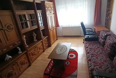 Apartament cu 2 camere decomandat în Micro IV - 3