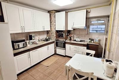 Apartament cu 4 camere decomandat, mobilat în Lăpuș - 8