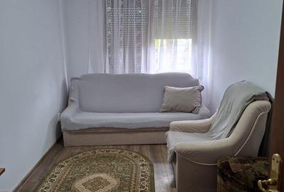Apartament cu 3 camere decomandat în Central - 1