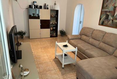 Apartament cu 2 camere semidecomandat în Micro 6 - 5