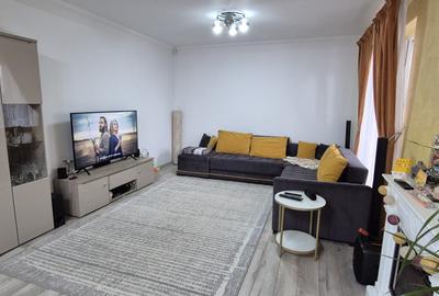 Casa tip duplex  Central Sanpetru constructie solida, mobilata, la asfalt - 2