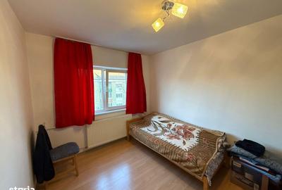 Apartament cu 3 camere în Decebal - 10