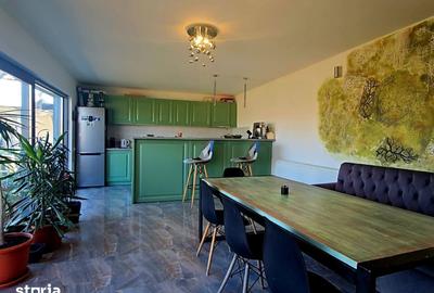 Casă cu 7 camere cu Teren 685 Mp în Limanu - 8