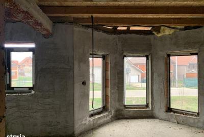 Casă cu 4 camere în Haieu - 1