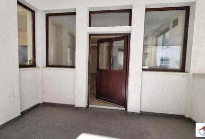 Spatiu comercial central de inchiriat ( ID 22962) - 1