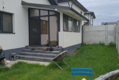 Casă cu 4 camere cu Teren 250 Mp în Malu Mare - 14
