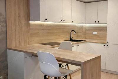 Apartament cu 2 camere semidecomandat în Tei