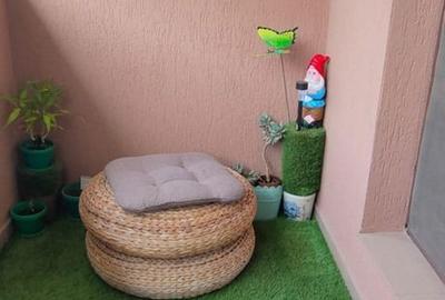 Apartament cu 3 camere decomandat în Roșu - 2