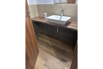 REV2004778 Vila 6 camere zona Baicului - Obor 280 mp - 11