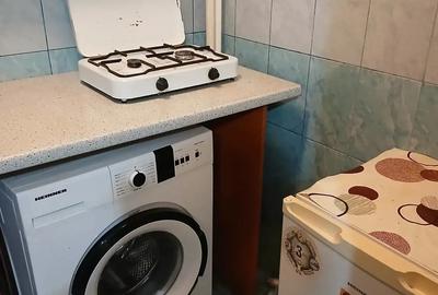 Inchiriez garsoniera 18mp et 1 - 2