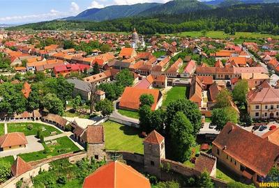 Spațiu comercial, în Cristian - 4