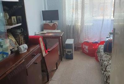 Apartament 3 camere mobilat - 2