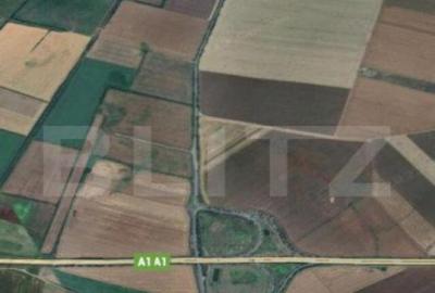 Teren de 277500 mp, în Central