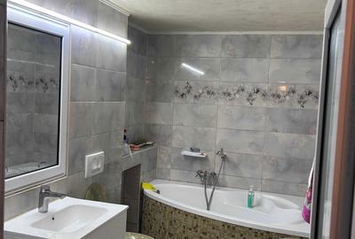 Casă cu 4 camere în Stadion - 1