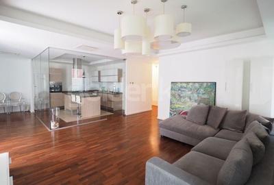 Apartament superb cu 3 camere, gradina si piscina - 2