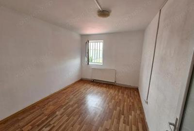 Inchiriere spa?iu, et.1, 300 mp, situat in Targu Jiu, Calea Bucure?ti - 3