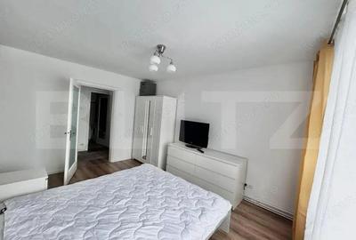 Apartament cu 3 camere decomandat în Central - 1